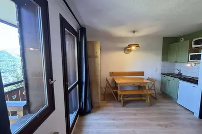 Image de 1er étage, vue montagne, balcon, parking, télévision, casier à ski, 28m², Auris en Oisans