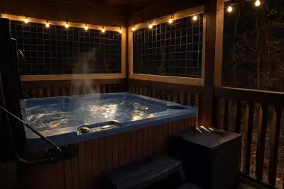 Image de Smoky Mountain Serenity: Elegance in the Smokies, 13MilesFromItAll/Discount tix