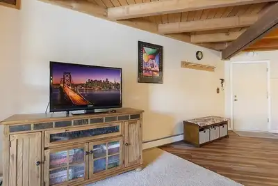 Image de Peaks & Peace - Spacious Condo in Silverthorne with jacuzzi and fitness room