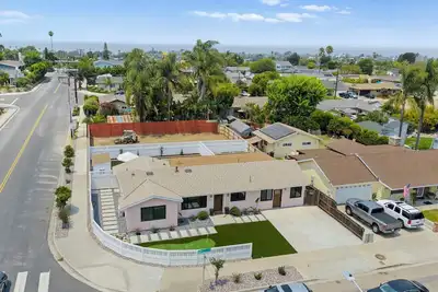 Image de New Modern Luxury, 3/2 Fam Friendly, Bbq, Central!