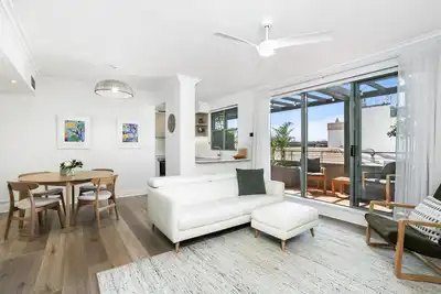 Image de Mosman - Harb5 - Harbour Street - Superb elevated apartment providing privacy and comfort