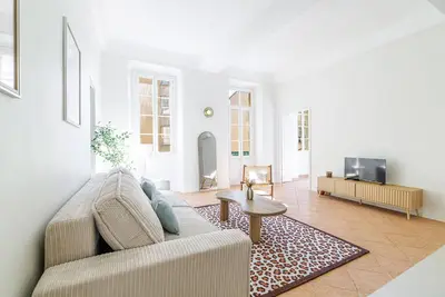 Image de 3p niçois lumineux & clim, entre Port et Garibaldi