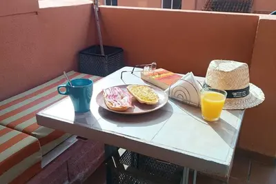 Image de Apartment, swimming pool, sun, subway parking, private terrace, 300m from the beach