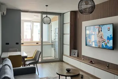 Image de Modern 2br with Balcony & Hill View • Bus to Center•Fast Internet in Tirana