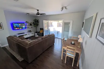 Image de Warm and Welcoming 3 Bed House in North Central Austin