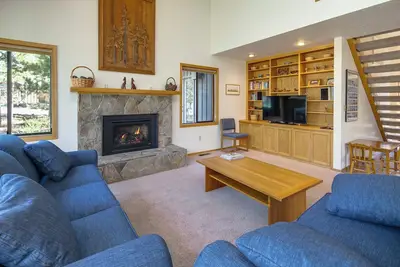 Image de Maury Mtn 36 - Cozy! Hot Tub, Sharc Passes