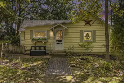 Image de Grandmas Cozy Cottage on Lincoln Lake