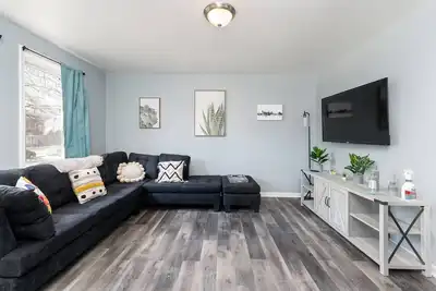 Image de 3br home near Heritage Park