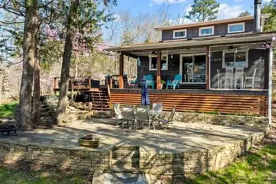 Image de Lakefront Retreat | Hot Tub | Kayaks | Near Marina