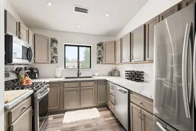 Image de Modern Condo with Sopris Views in Downtown Carbondale