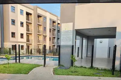 Image de Zenith Retreat - Modern, Secure 2br w/ Pool