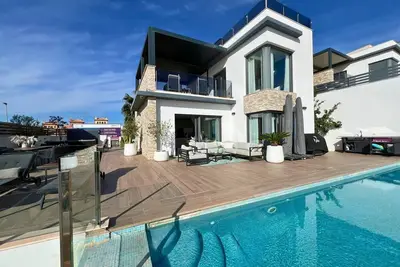 Image de Villa « Barcelona 11 » avec vue sur la mer, Wi-Fi et climatisation