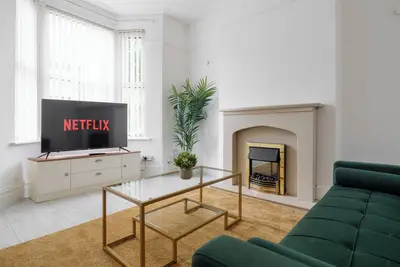 Image de Mersey View By Liverpool Luxretreat 4 Bedroom House Next to Everton Stadium