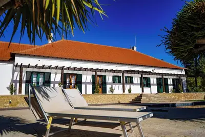 Image de Palacio Club House - Lugar Minas da Caveira