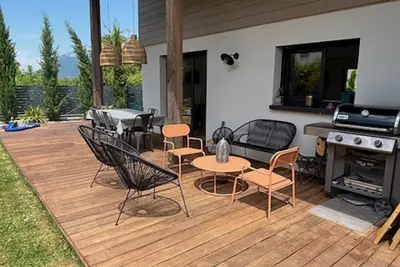 Image de Duingt, Spacieuse Villa, jardin arboré, calme, 8 pers