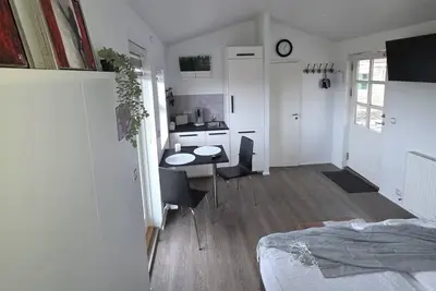 Image de Charming and cozy cottage close to all needs and at same very privat