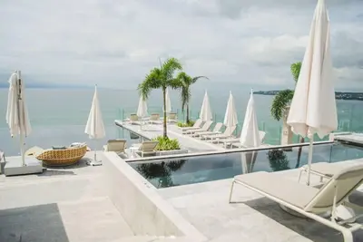 Image de Détente assurée, vues imprenables et accès à la plage