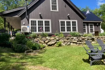 Image de Lovely 3-bedroom cottage on Piper Pond with Ac in Abbot