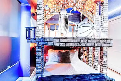 Image de Spacious Townhome with Private Pool near Theme Parks (1177)