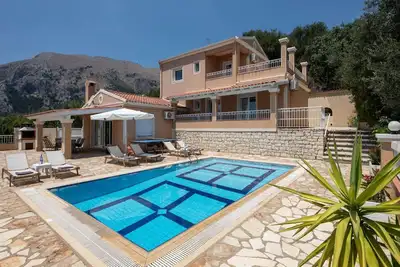 Image de Elena Costa - Trois Chambres Villa, Couchages 6