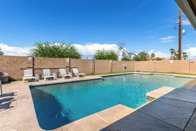 Image de Amazing 4-bedroom house with resort size heated pool