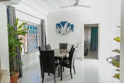 Image de Vist Two-Bedroom Apartment with Pool View unit 1