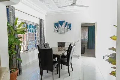 Image de Vist Two-Bedroom Apartment with Pool View unit 2