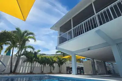 Image de Direct access Canal front 2/2 home With Private Pool and dockage