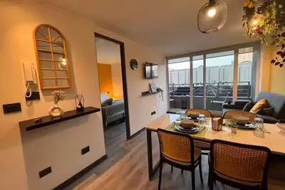 Image de Enjoy Santiago in this safe