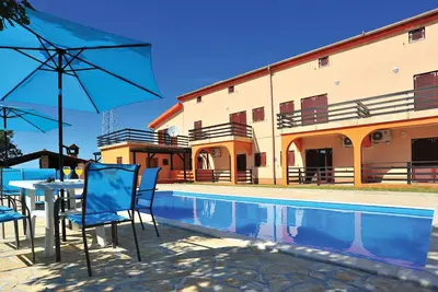 Image de Superbe appartement à Bilice avec piscine