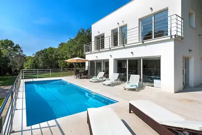 Image de Maison confortable à Cetina avec piscine privée, utilisable à l'intérieur.