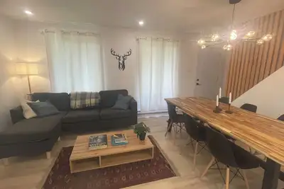 Image de Maison de campagne rénovée à l'île d'Orléans ( 3 chambres)