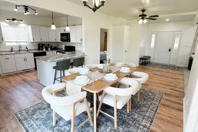 Image de 5b/2Ba in Wakefield with Trails & Slopes Near