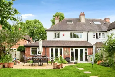 Image de Spacious 4br Home in Moseley Village, near City Centre