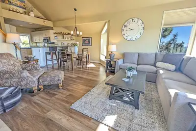 Image de Top Floor, 2Bd, 2Ba Condo near Downtown Bend 424a