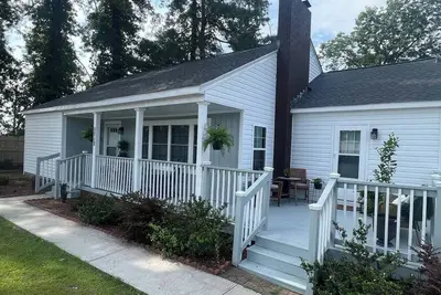 Image de Charming 3-bedroom cottage in Greenville 1 mile from Ecu campus