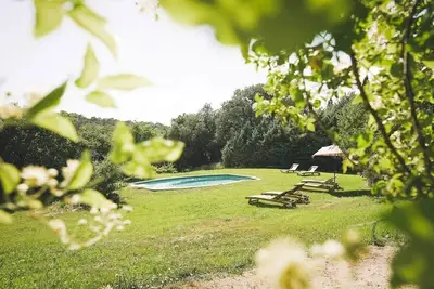 Image de Villa du Puits-Jardin & piscine-Domaine Château Barbebelle