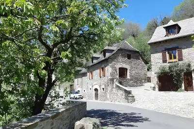 Image de Gite Belcastel - Dans Un Des Plus Beaux Village de France - Aveyron