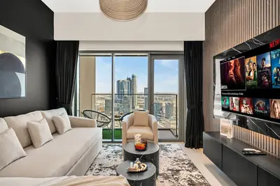 1br | 2 Pools & Gym | Downtown Dubai Mall