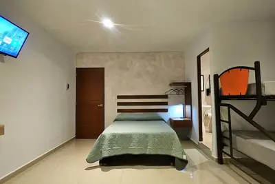Image de Villa Leo Room with bunk bed ideal for families, in the heart of Cancun