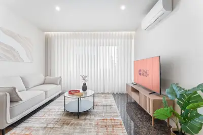 GuestReady - Marble Root