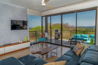 Image de Stylish 3br Condo with Stunning Ocean & Golf Views