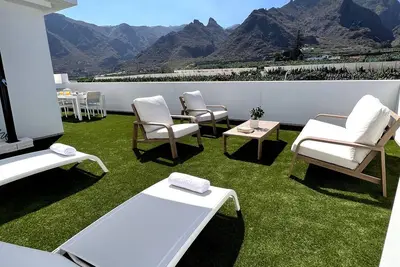 Image de Appartement de vacances 'Avec Vue sur la Montagne' avec Wi-Fi et Climatisation