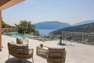 Image de Avaton - Deux Chambres Villa, Couchages 4