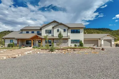 Image de Nat'l Forest Access & Mtn Views: Family Eagar Home