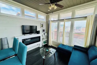 Image de Cozy Hideaway with Resort Pool and Hot Tub