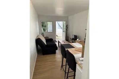 Studio spacieux, confortable, refait à neuf