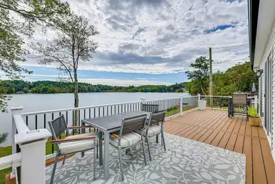 Image de Hooked on Nature: Waterfront Thompson Retreat