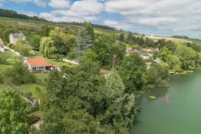 Image de Jolie maison proche rivière