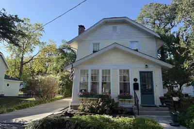 Image de 418 E. Third In Lakeside